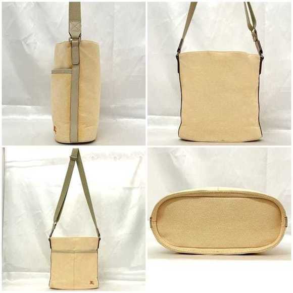 BURBERRY Cream Shoulder Bag - Picture 3 of 11